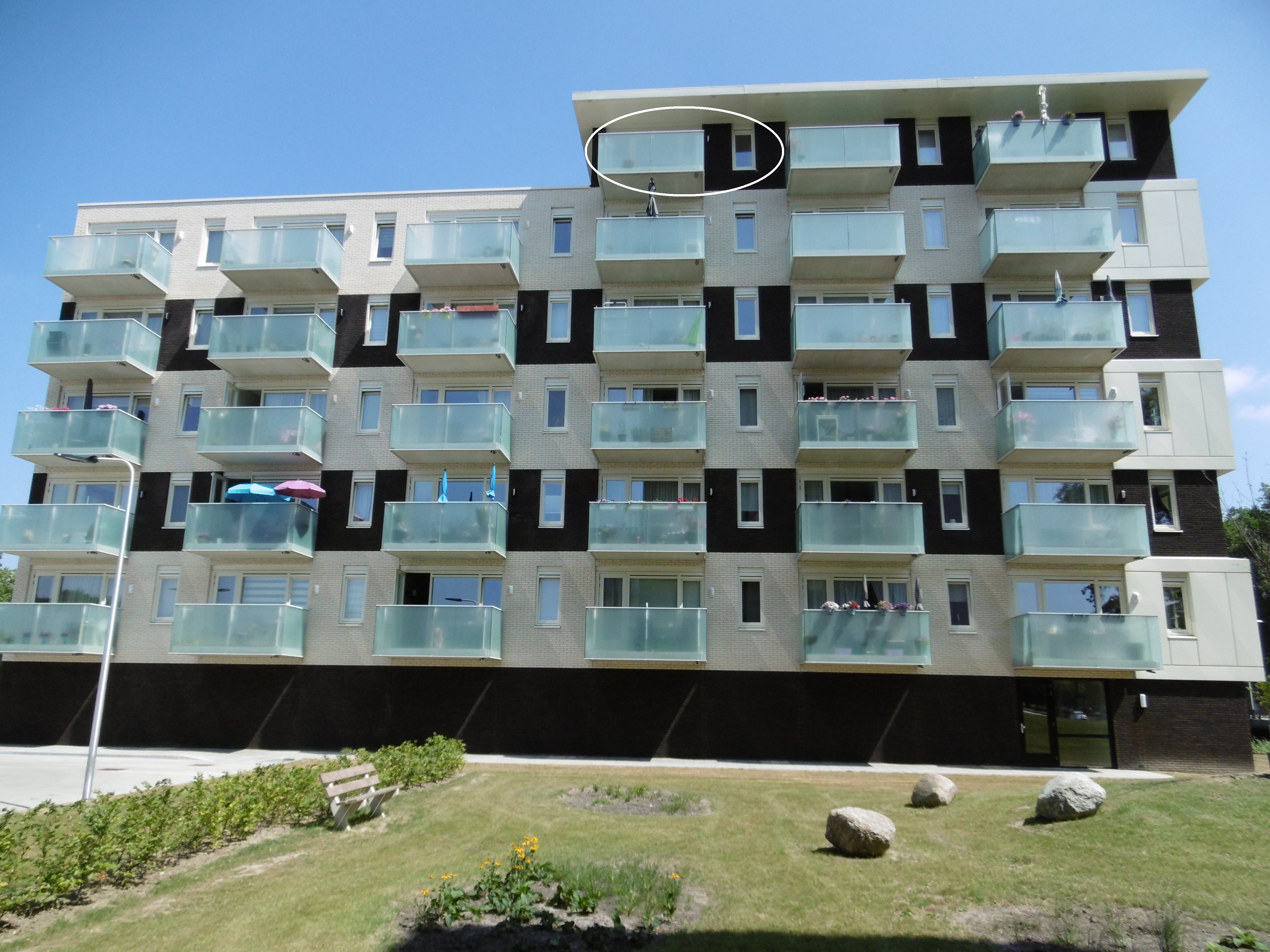 De Jura 167, 8303 PA Emmeloord, Nederland