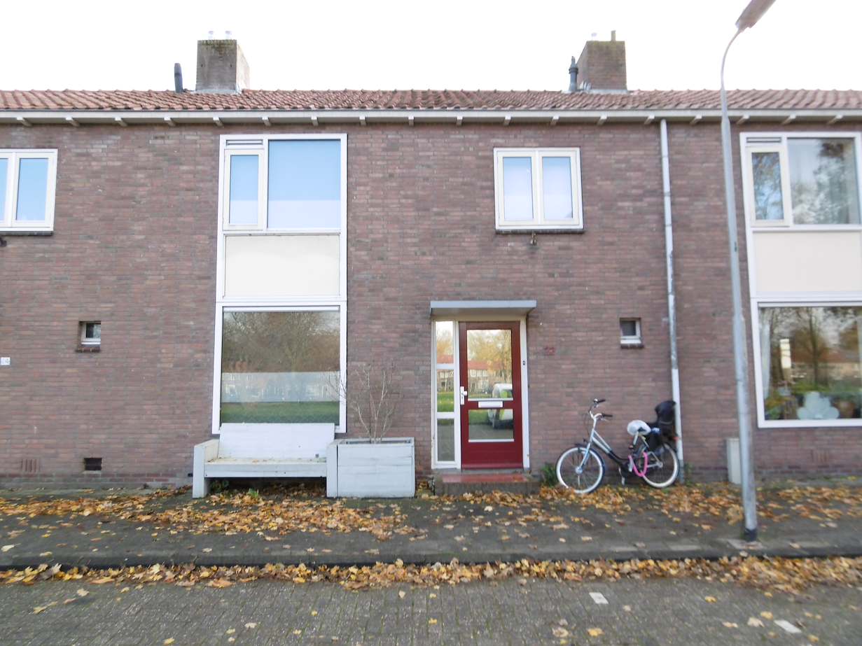 Aakstraat 22, 8301 BS Emmeloord, Nederland
